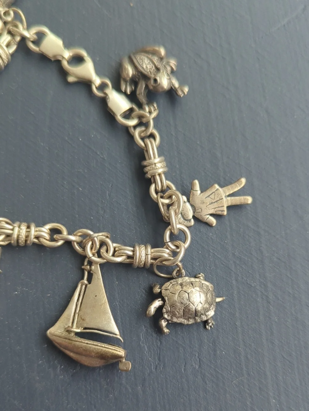 1970s Vintage Sterling Silver Charm Bracelet - Picture 6 of 7